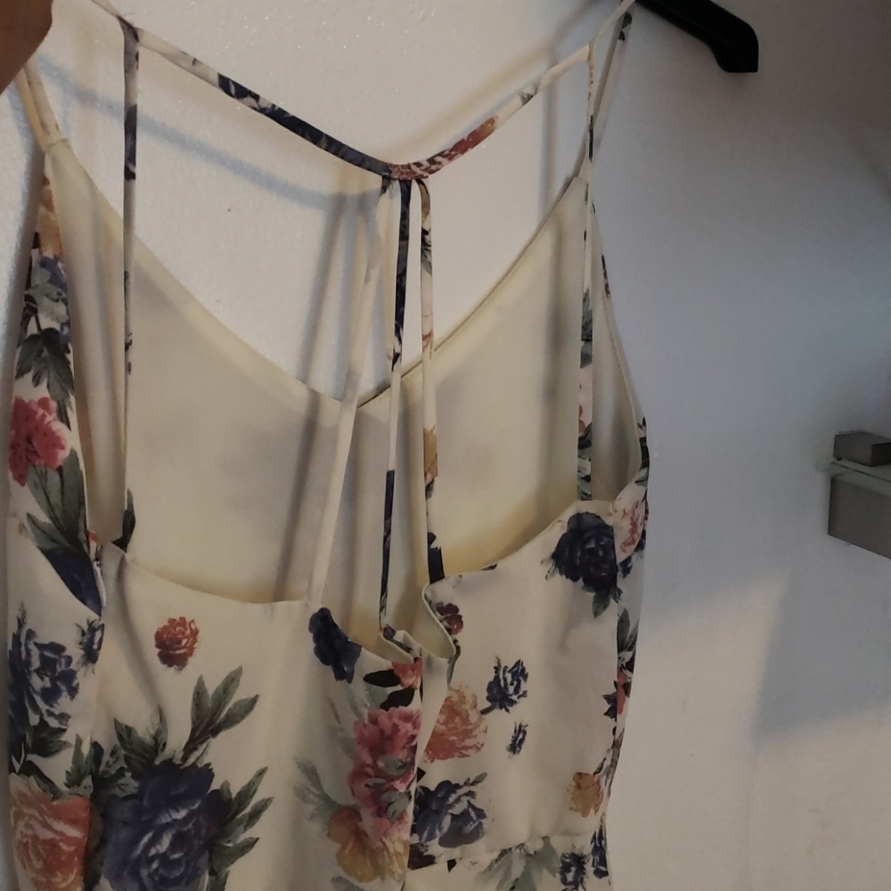 Dress - Picture 2 of 4